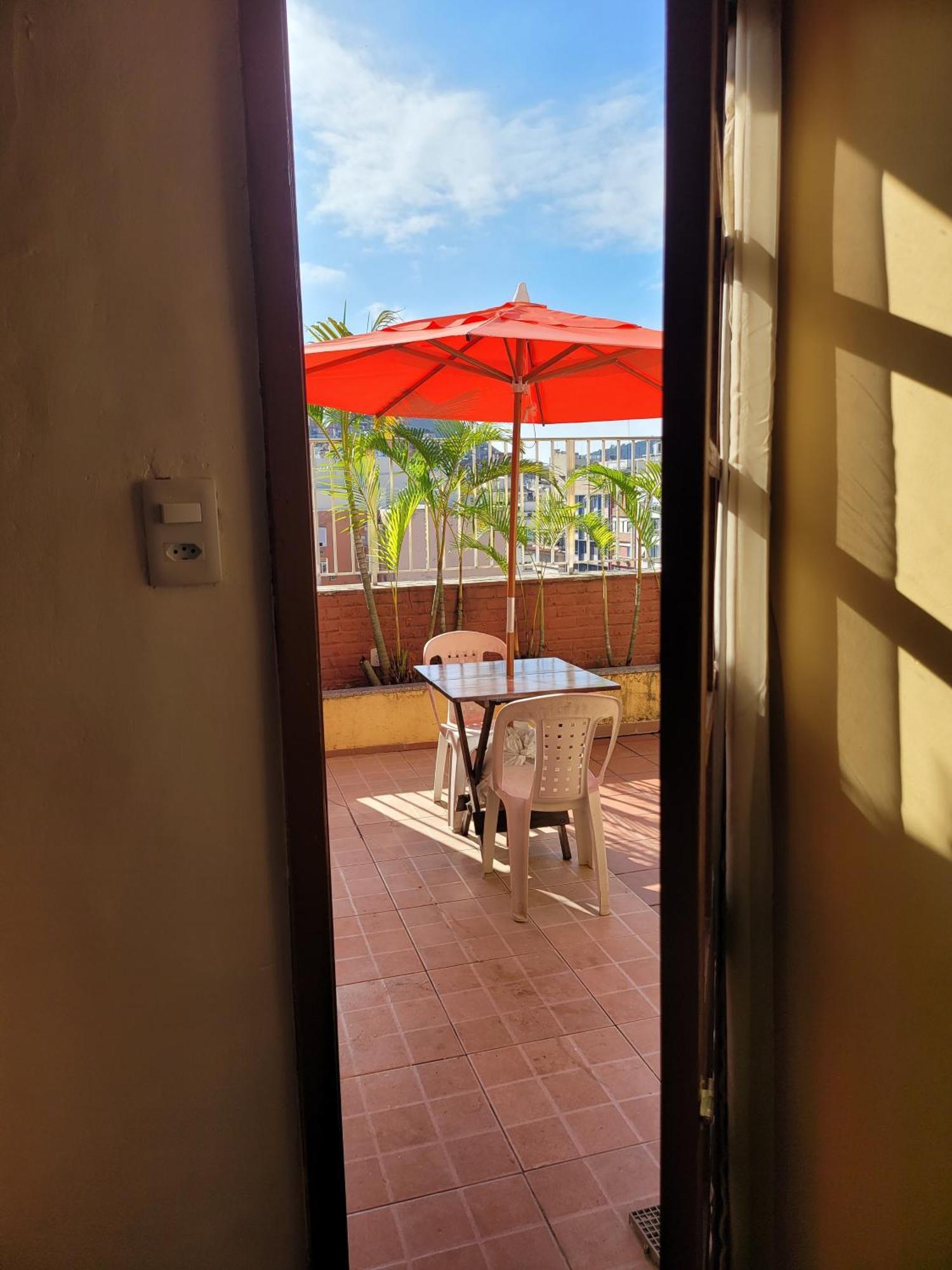 Rio Loft Copacabana Posto 6 Com Camas De Casal E Sofa Cama E Colchao *
